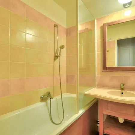 Le Balcon Montdesir, 4 Pers, Piscine Et Holiday home *