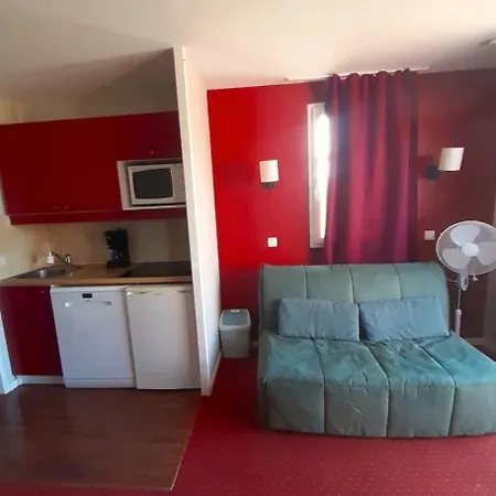 Le Balcon Montdesir, 4 Pers, Piscine Et Holiday home